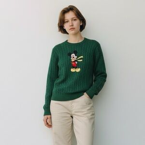 Disneystore Vintage Girls Green Crew Neck Embroidered Cable Knit Sweater L
